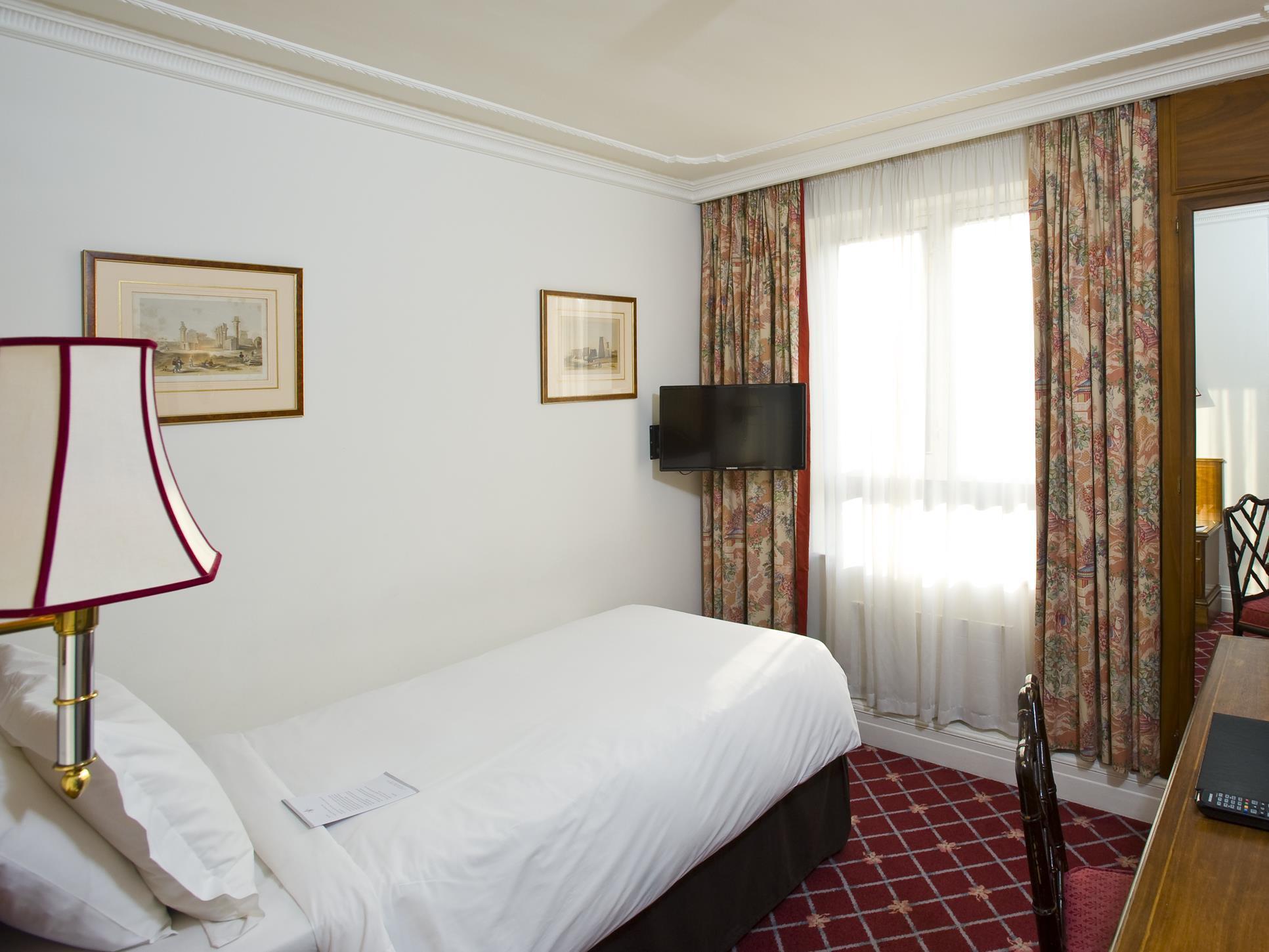 The Rathbone Hotel, Fitzrovia Отель Лондон