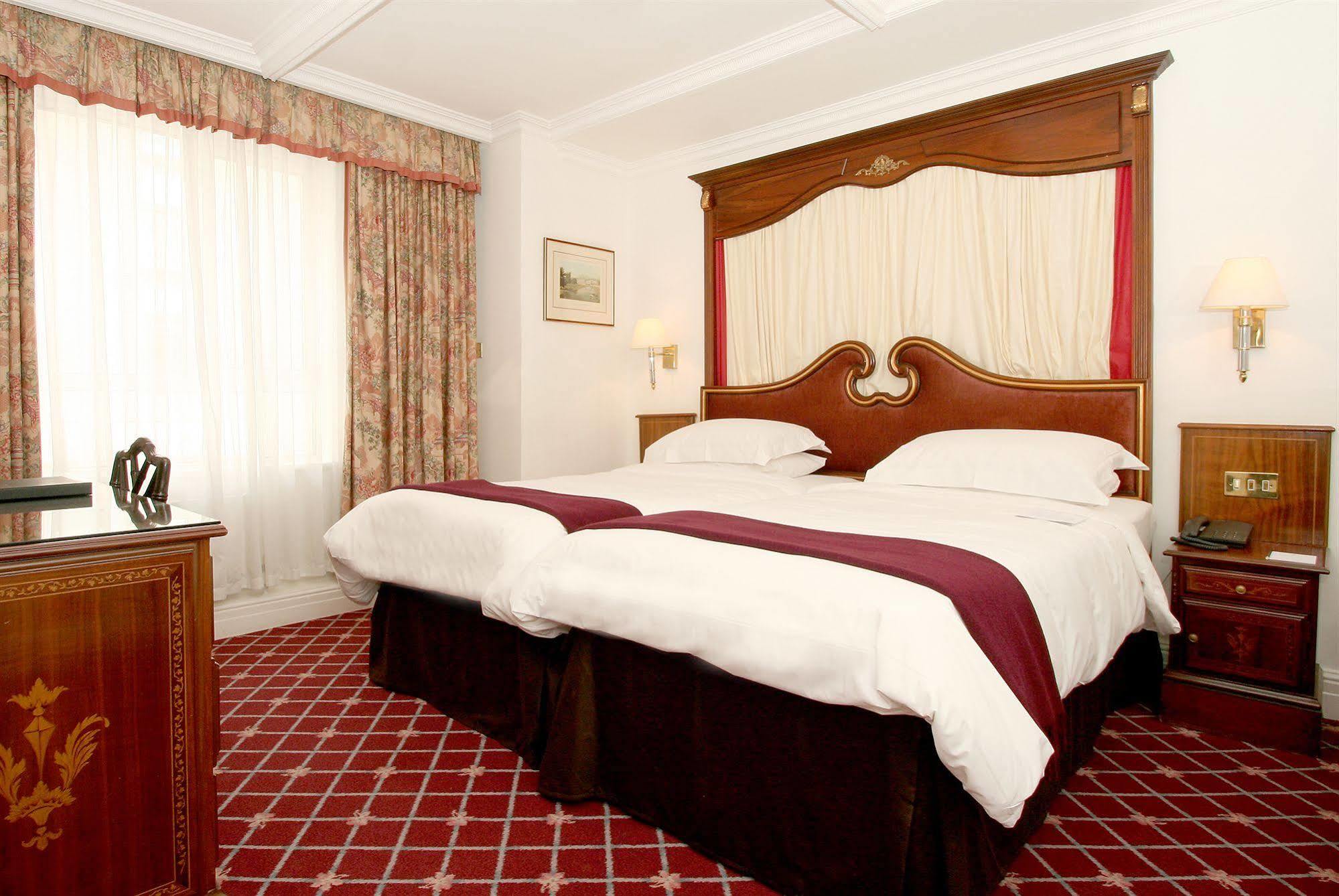 The Rathbone Hotel, Fitzrovia Отель 4*